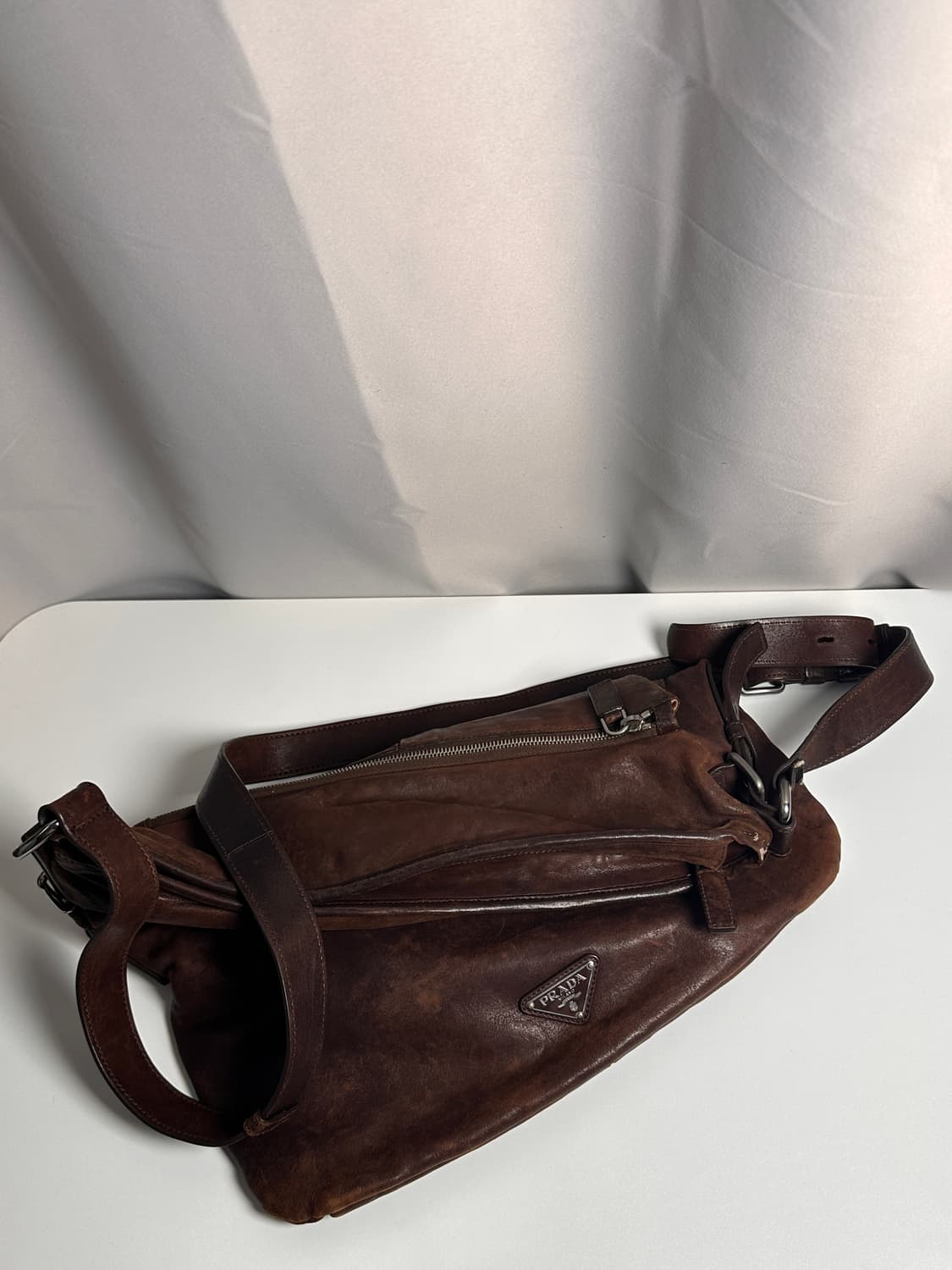 프라다 빈티지 브라운 레더 크로스백 상품이미지7