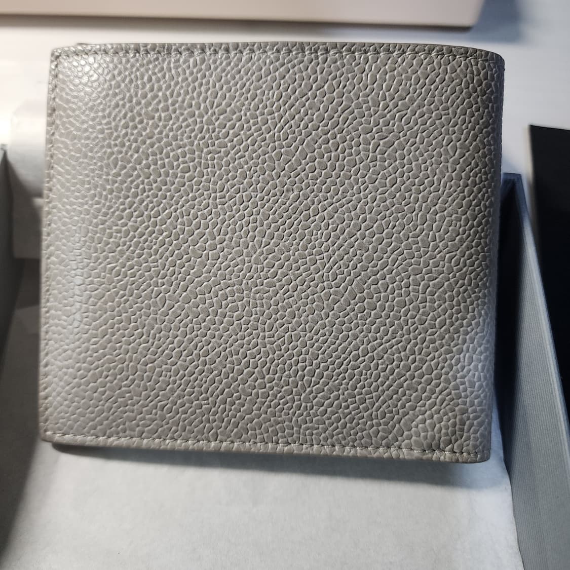 톰브라운 삼선 빌포드 반지갑 상품이미지3