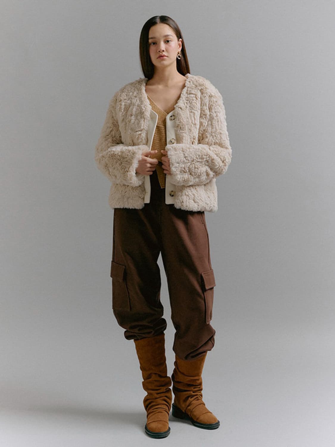 소프트서울 레더 믹스 퍼 자켓 아이보리 상품이미지1