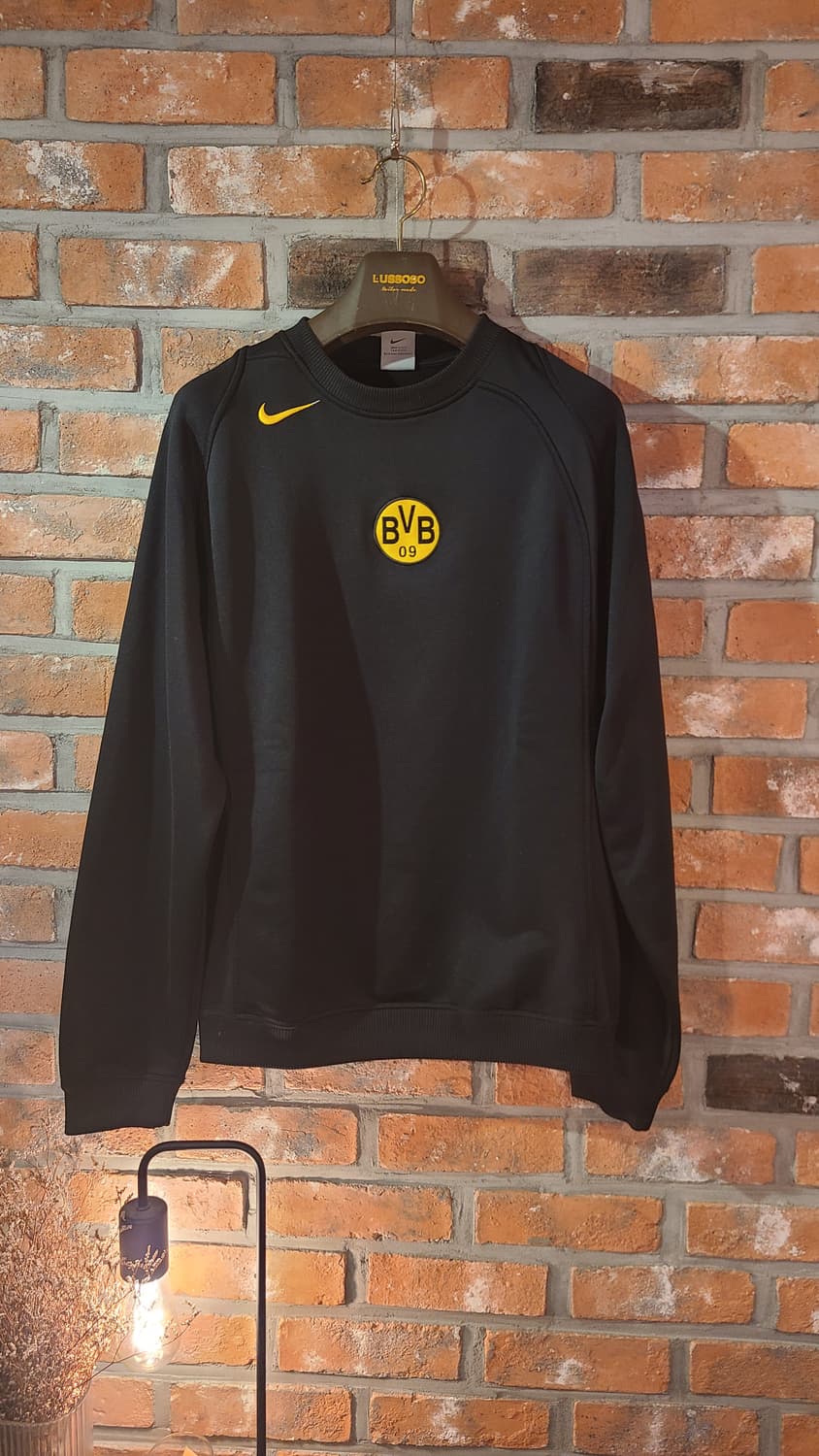 도르트문트 맨투맨 상품이미지1