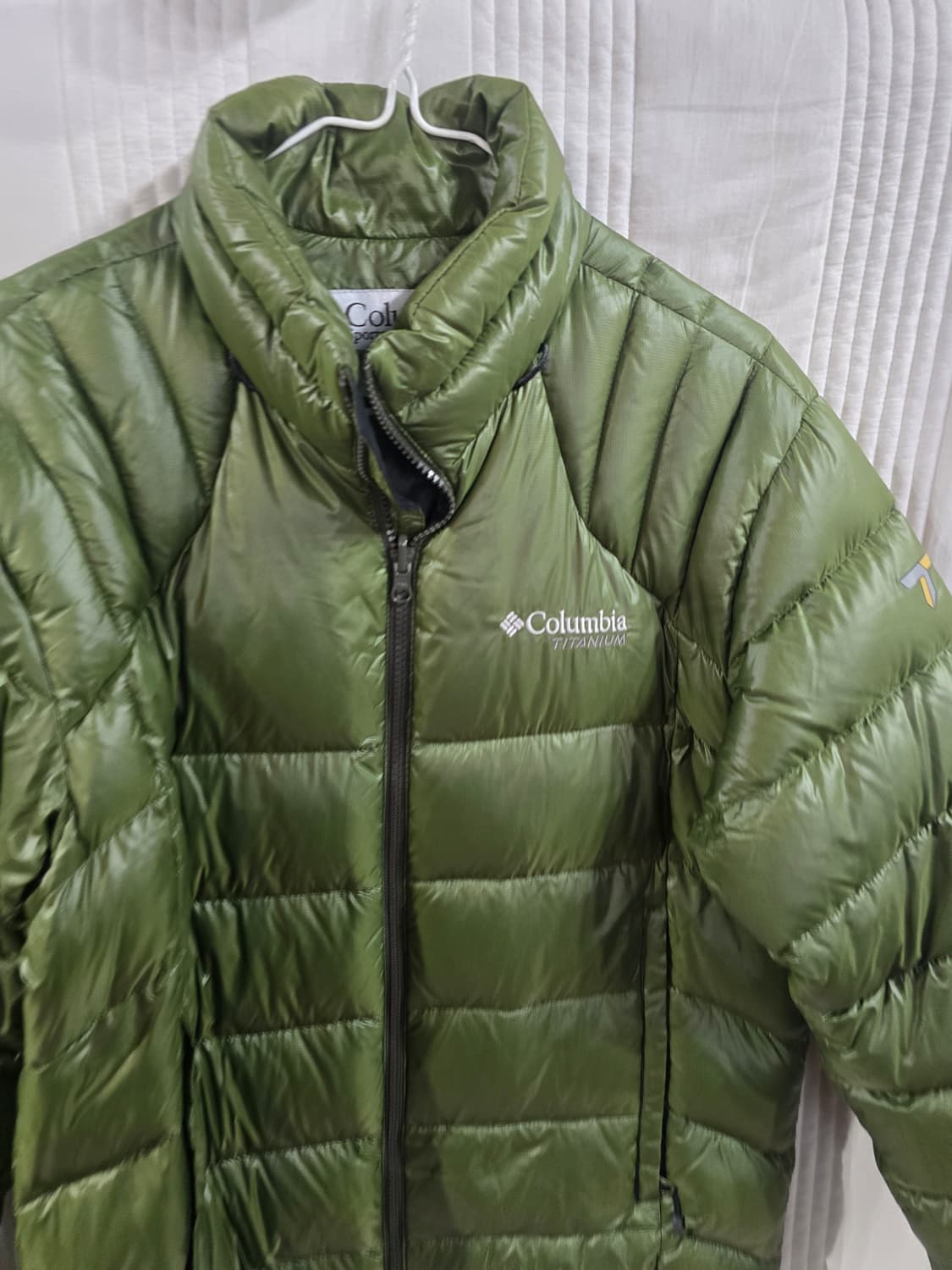 컬럼비아 거위털 경량패딩  상품이미지1