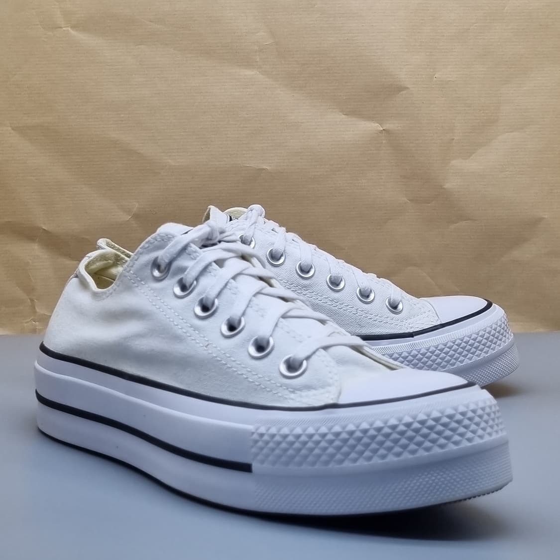 컨버스 올스타 리프트 플랫폼 여성스니커즈235  상품이미지1