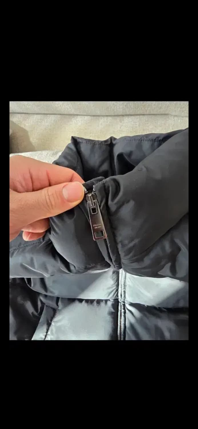 [54] 프라다 남성 삼각로고 패딩 조끼 SGJ191 상품이미지4