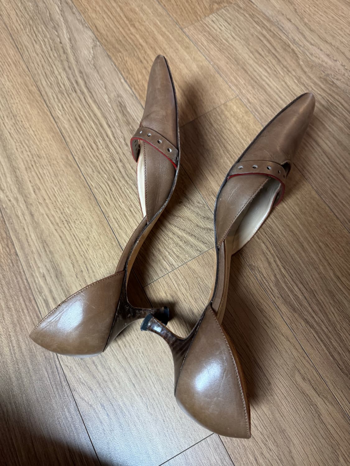 마놀로 블라닉 브라운 펌프스 38 상품이미지8