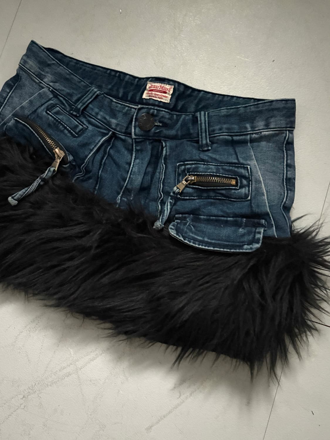• hurtremake denim cargo fake fur skirt 상품이미지5