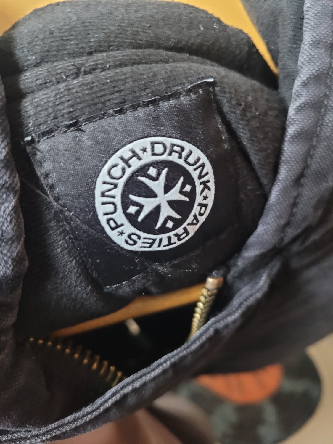 펀치드렁크파티즈 로고 파이어맨 자켓 2사이즈 상품이미지2