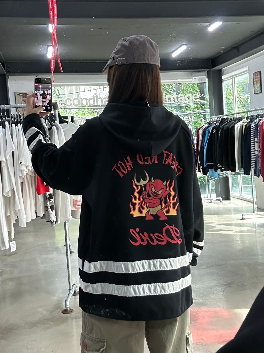 도그타운 레드 핫 데빌 후드티 상품이미지1