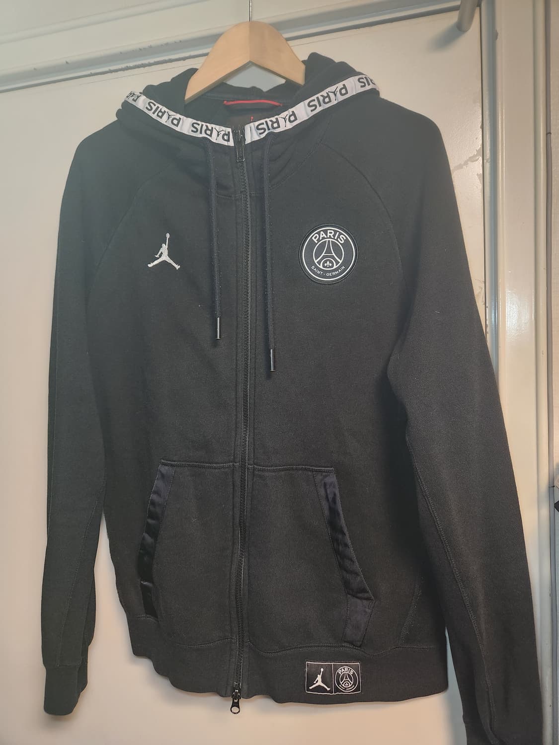 조던x파리생제르맹 블랙 후드 집업 L 상품이미지1