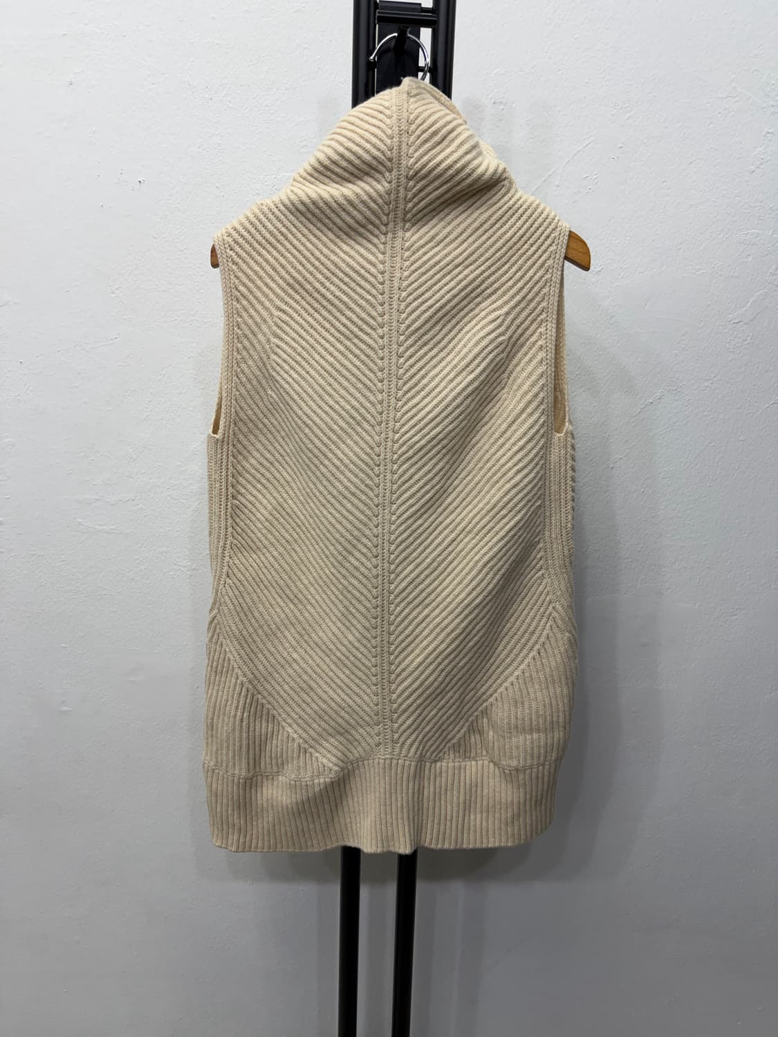 정품) VINCE 빈스 아이보리 골지 니트 탑 S 상품이미지5