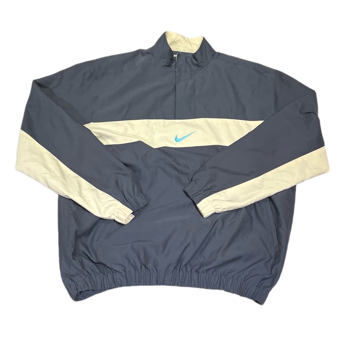 나이키 차콜 아이보리 배색 아노락 상품이미지3