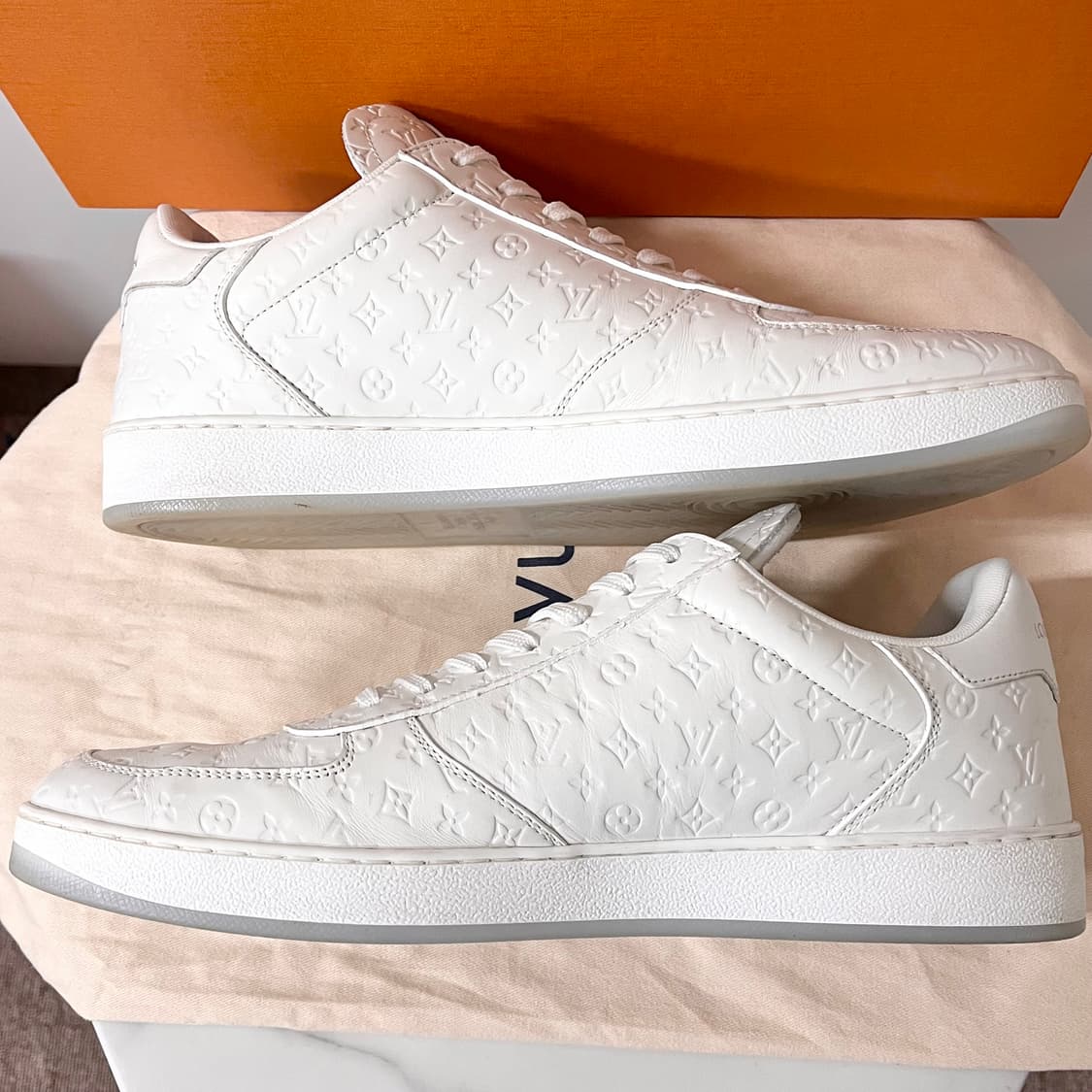 [S급/280] 루이비통 리볼리 화이트 스니커즈 신발 상품이미지4
