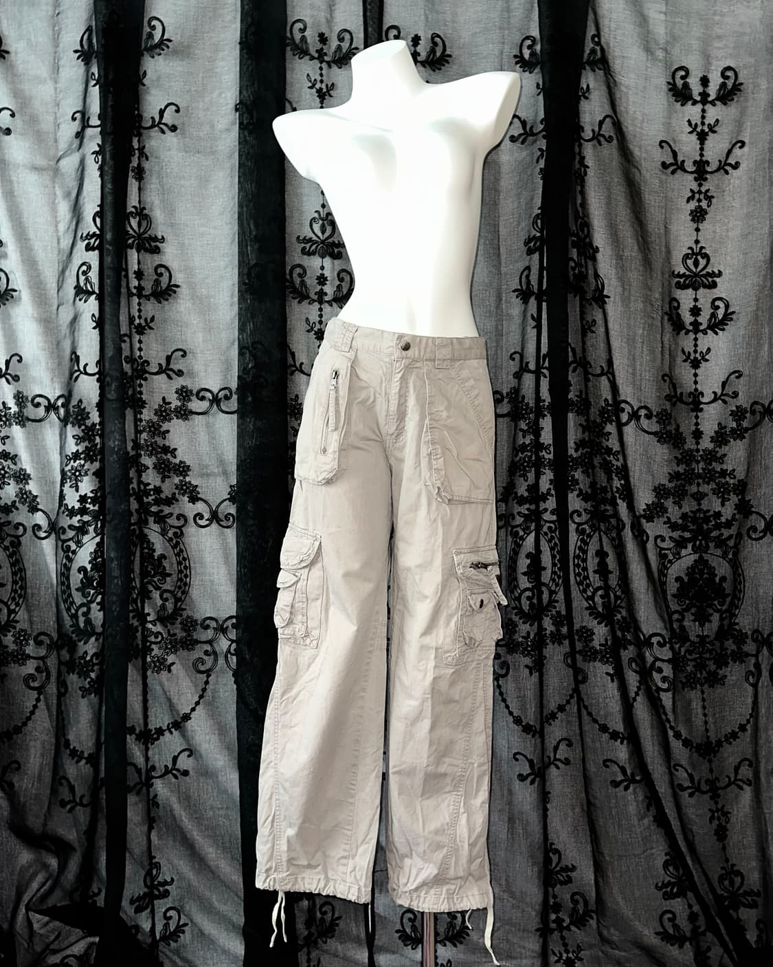 Beige cargo pants 상품이미지1