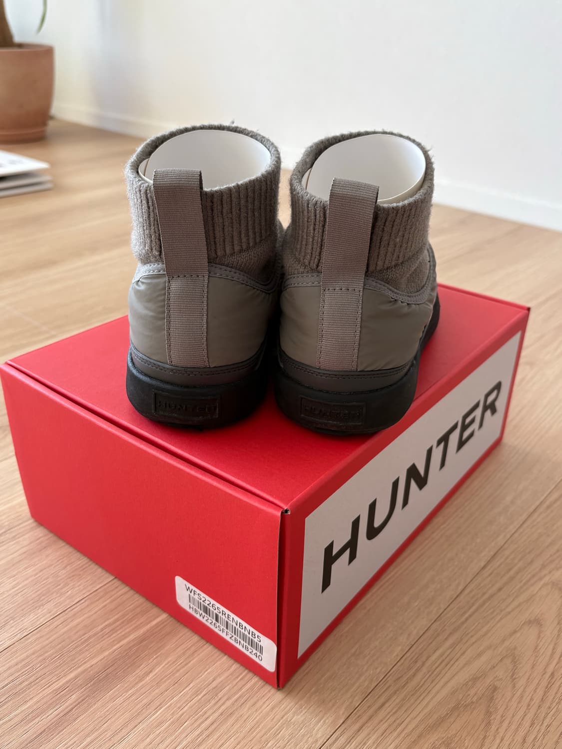헌터 패딩부츠 방한화 240 상품이미지2