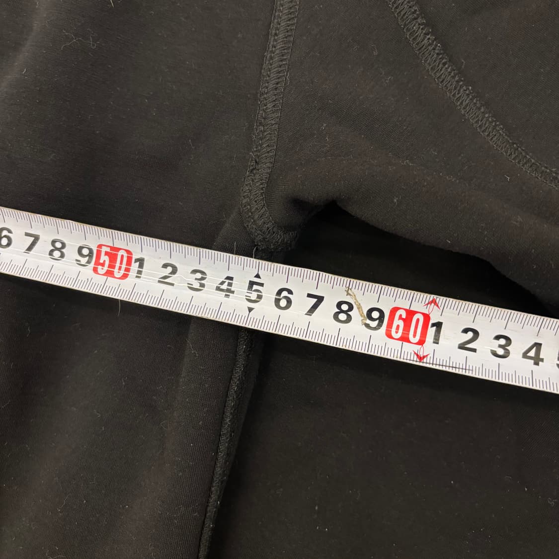 데상트 센터로고 사이드라인 후드티 상품이미지6