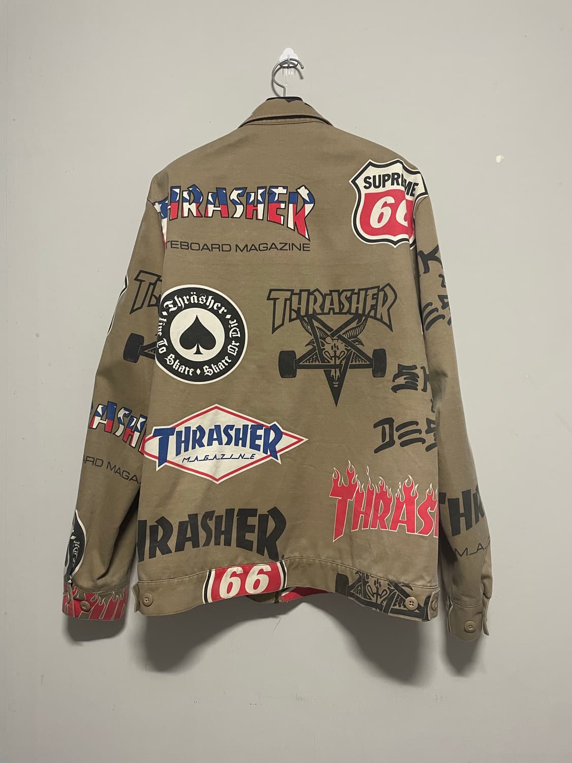 슈프림x트래셔 워크자켓 탄 상품이미지2