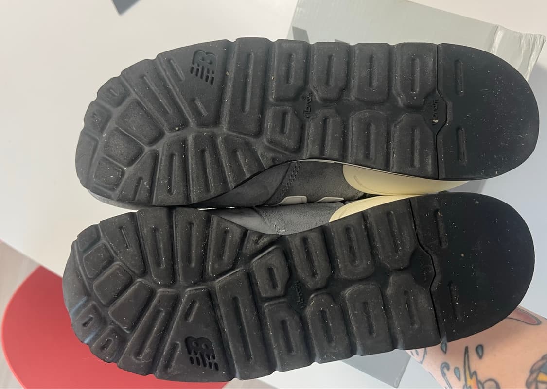 뉴발란스990v1 USA 그레이화이트 270사이즈 상품이미지5