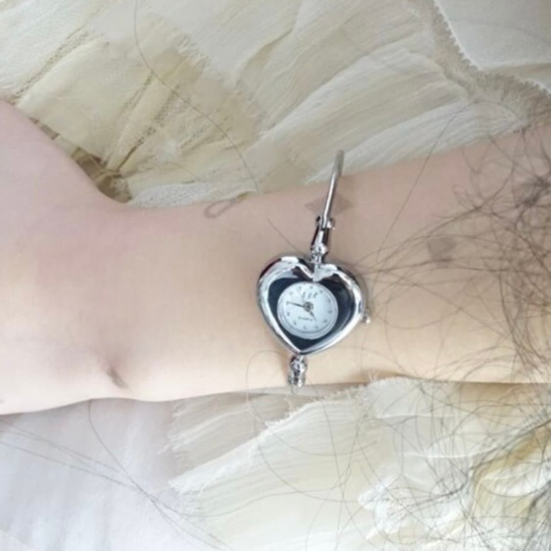 이이이스페이스 하트 시계 상품이미지2