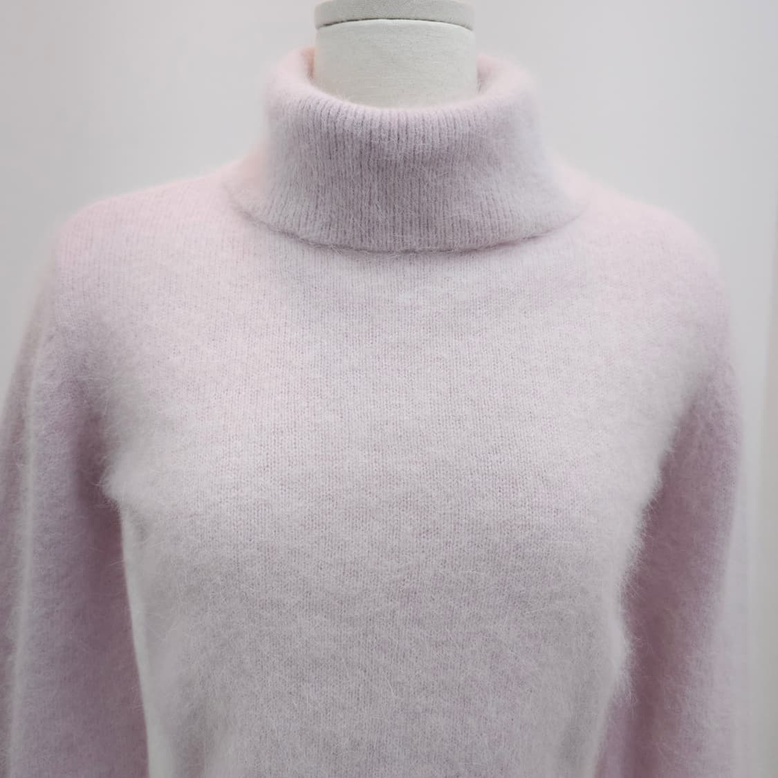 앙고라 소프트핑크 터틀넥 니트 상품이미지4