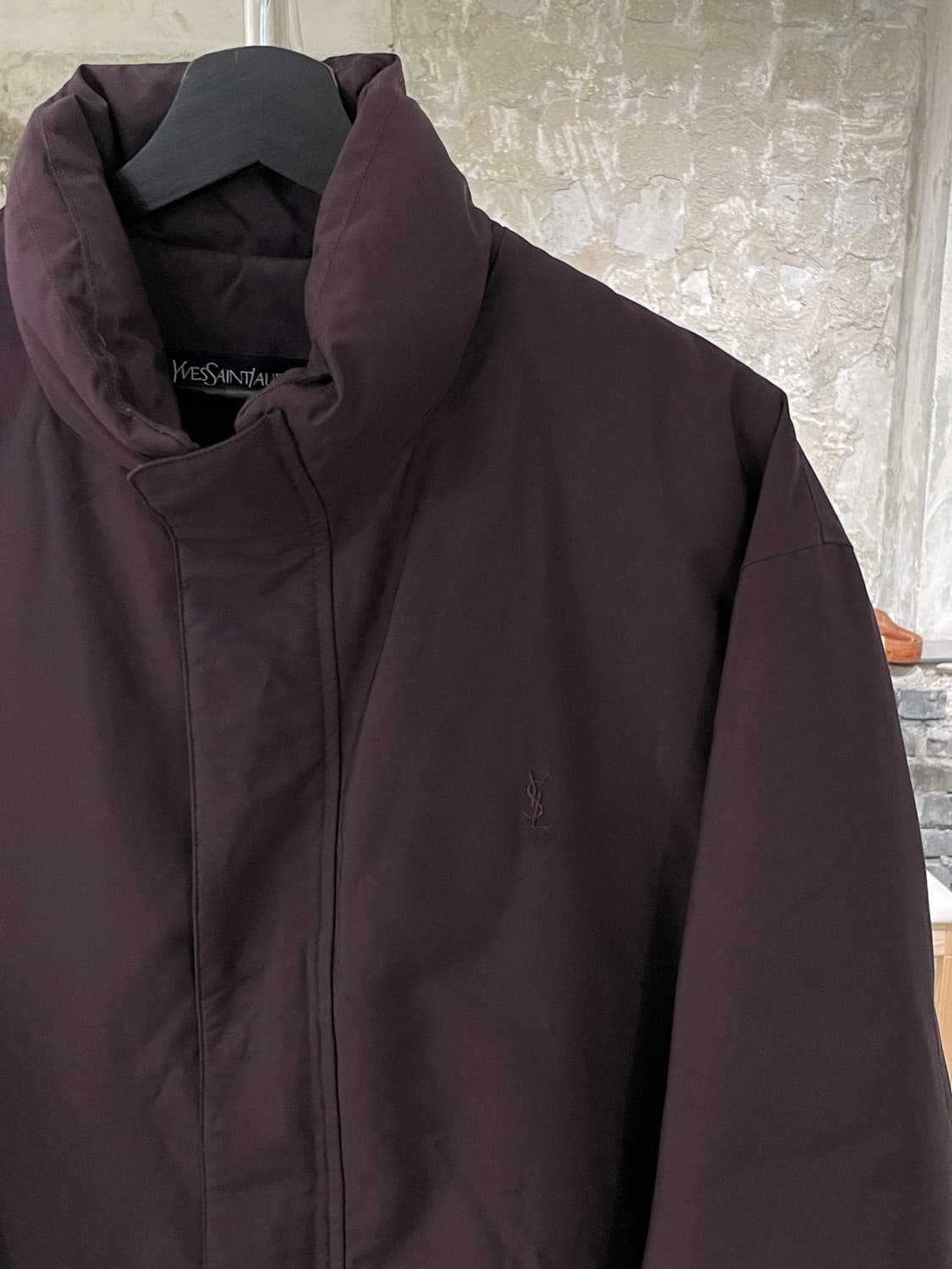 이브 생로랑 뿌르 옴므 버건디 로고 폴리에스텔 푸퍼 자켓 상품이미지3