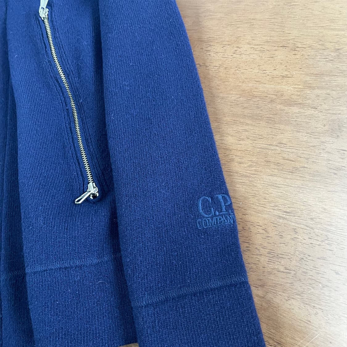 Cp컴퍼니 고글후드 니트집업 L 상품이미지5