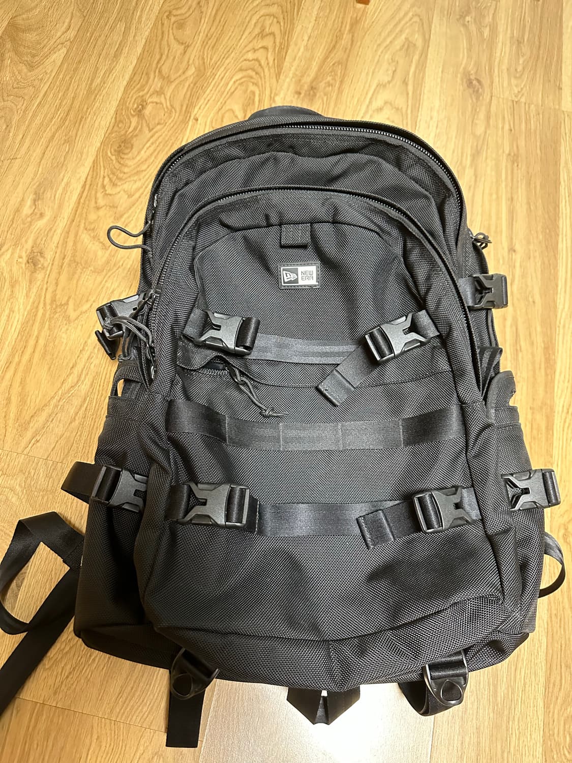 뉴에라 캐리어 백팩 상품이미지1