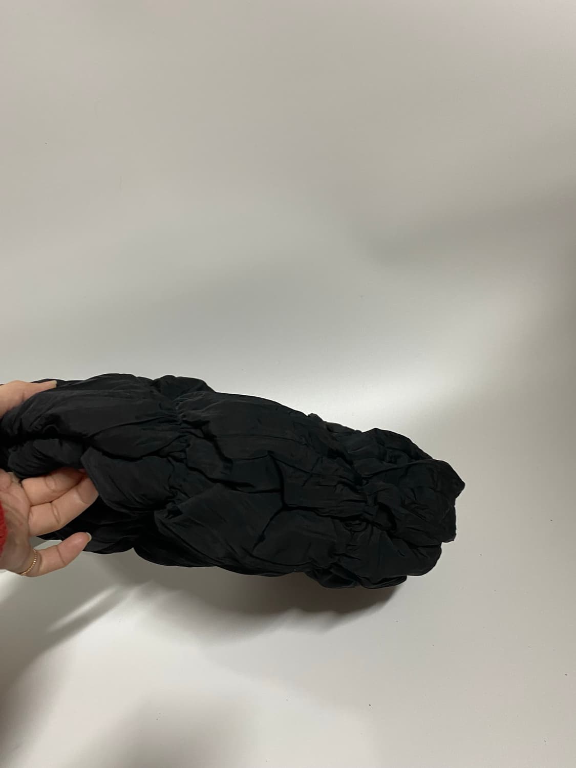 코스 리플 나일론 크로스바디백 블랙 상품이미지5