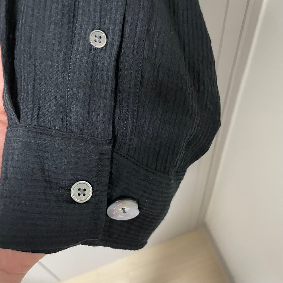 엘무드 실키 스트라이프 셔츠 상품이미지4