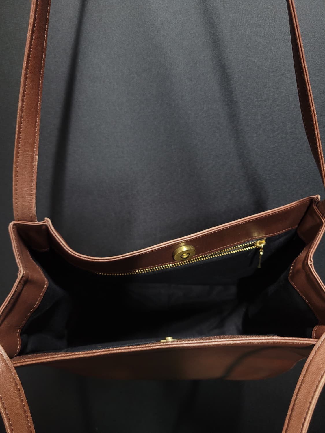 MARGARET HOWELL 마가렛호웰 빈티지 레더 숄더백 상품이미지6