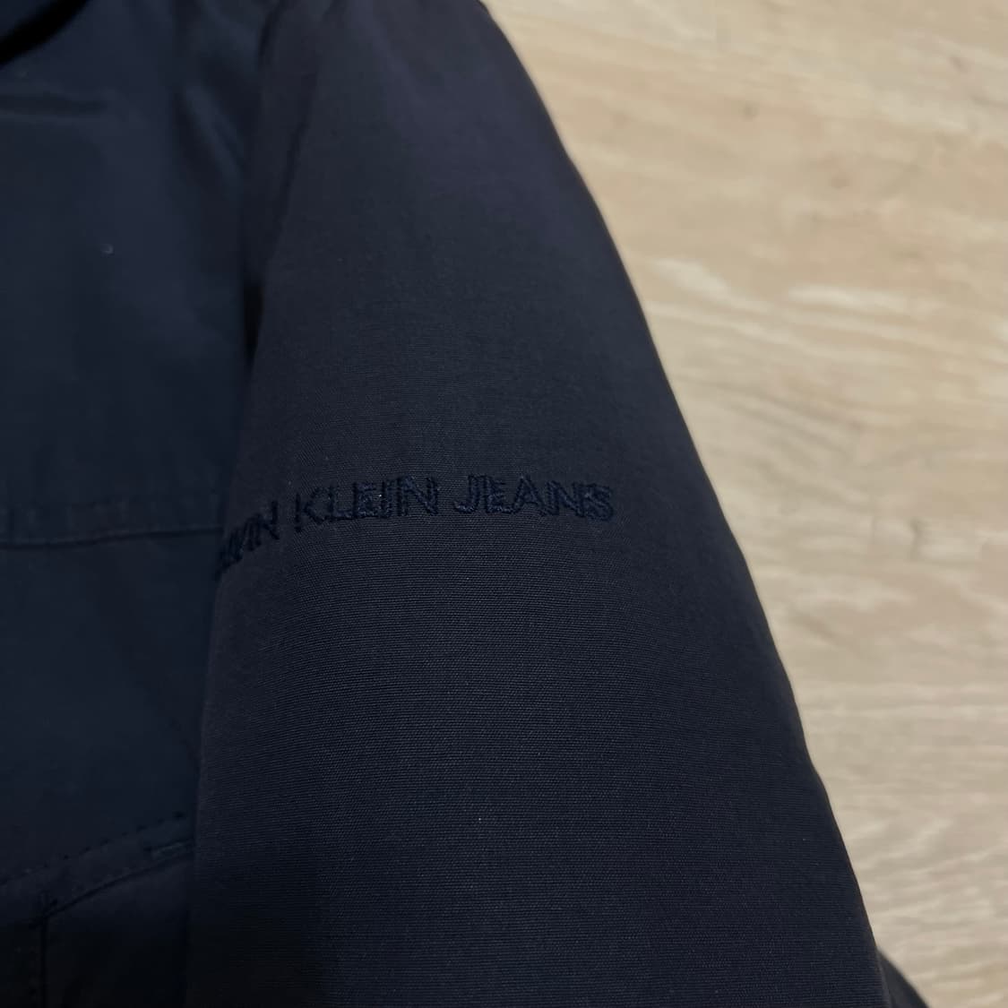 캘빈클라인 진스 여성 덕다운 후드 파카 야상패딩 [네이비] L/100 상품이미지4