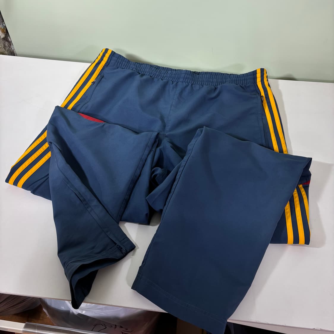 XL 아디다스 네이비 스페인국대 트랙팬츠 상품이미지3