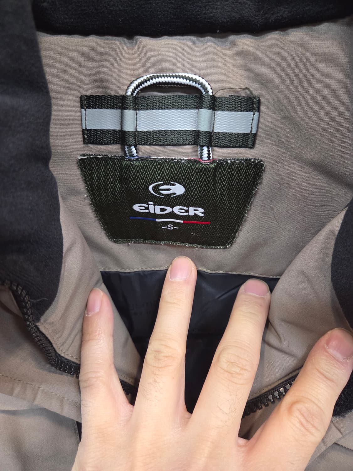 아이더 700 포르스 라쿤퍼 다운 패딩자켓 s 상품이미지3