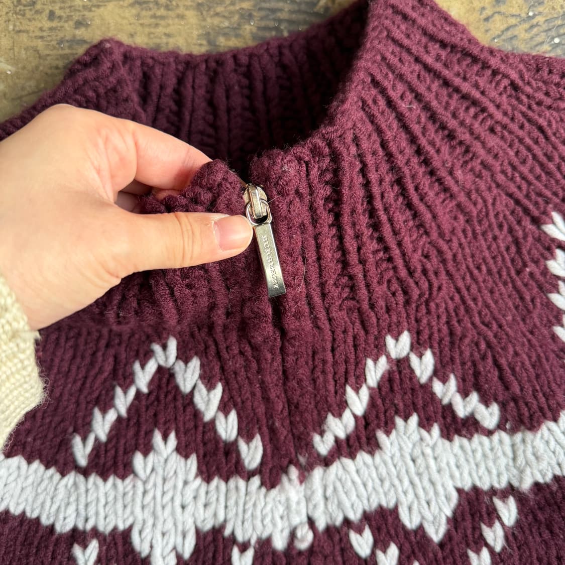 버버리 블랙라벨 노르닉 집업 니트 상품이미지3