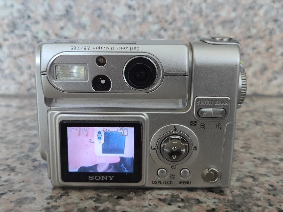 소니 F77 레트로 디카  상품이미지3