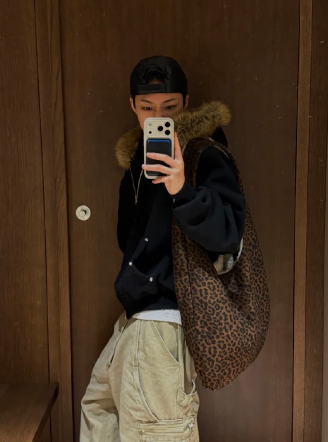 레터리 부클 리버시블 숄더백 (새상품) 상품이미지4