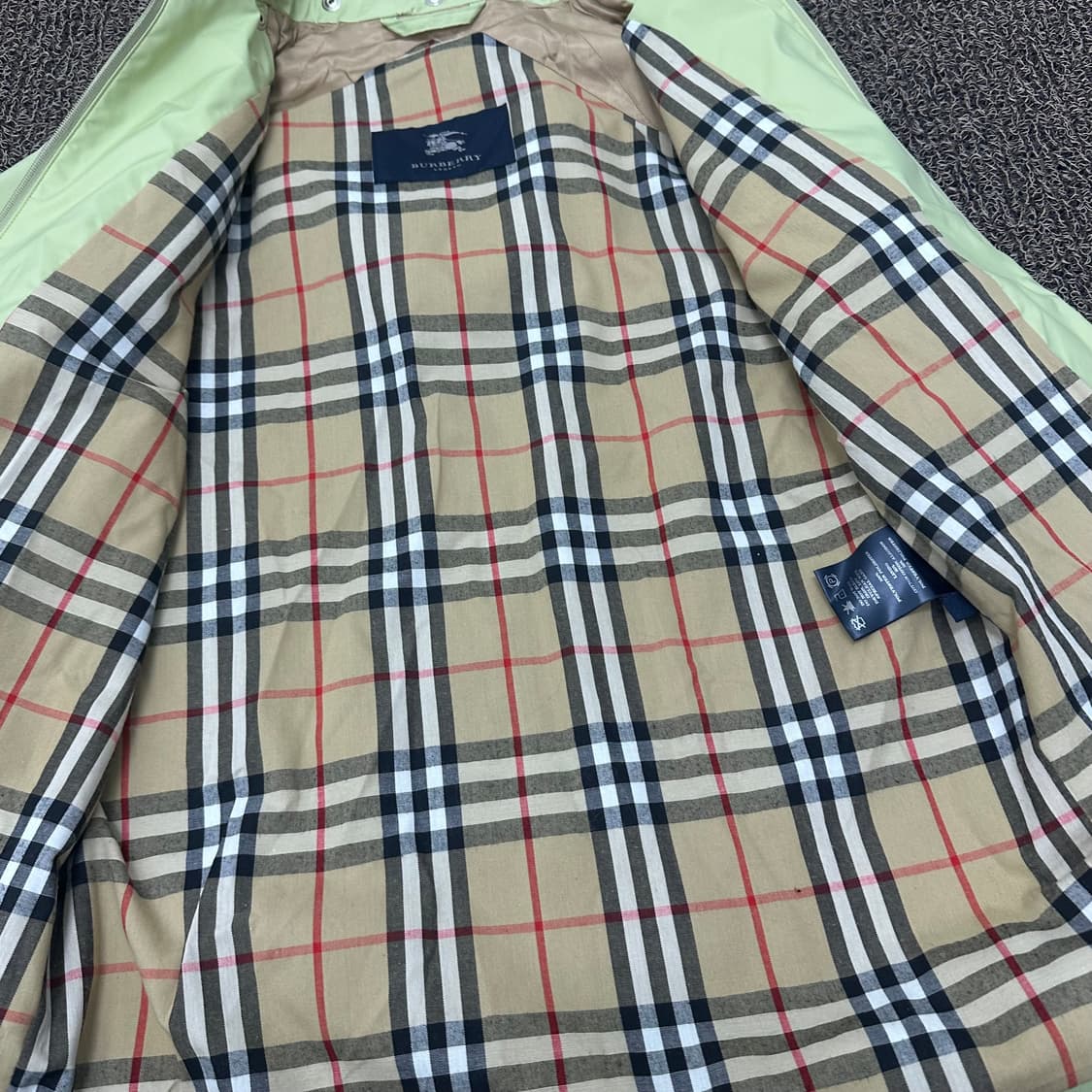 BURBERRY 버버리 여성 후드 바람막이 자켓 XS 상품이미지9