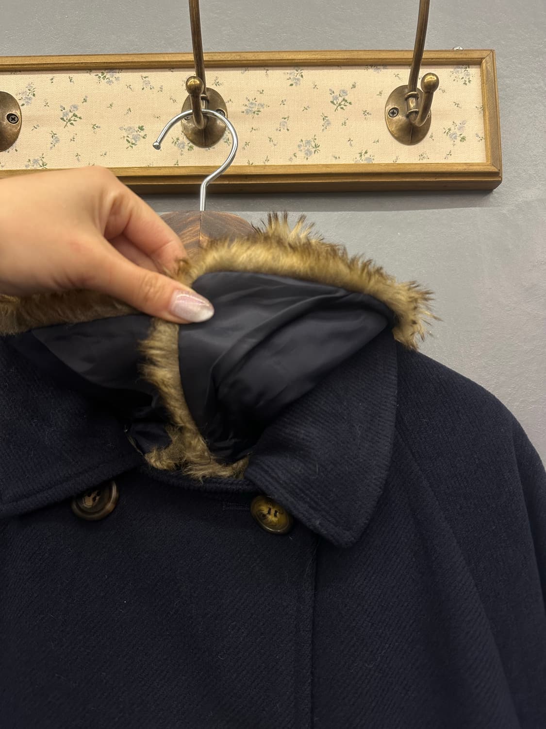 일본빈티지 칼라(탈부착가능) 퍼 디테일 케이프 코트  상품이미지3