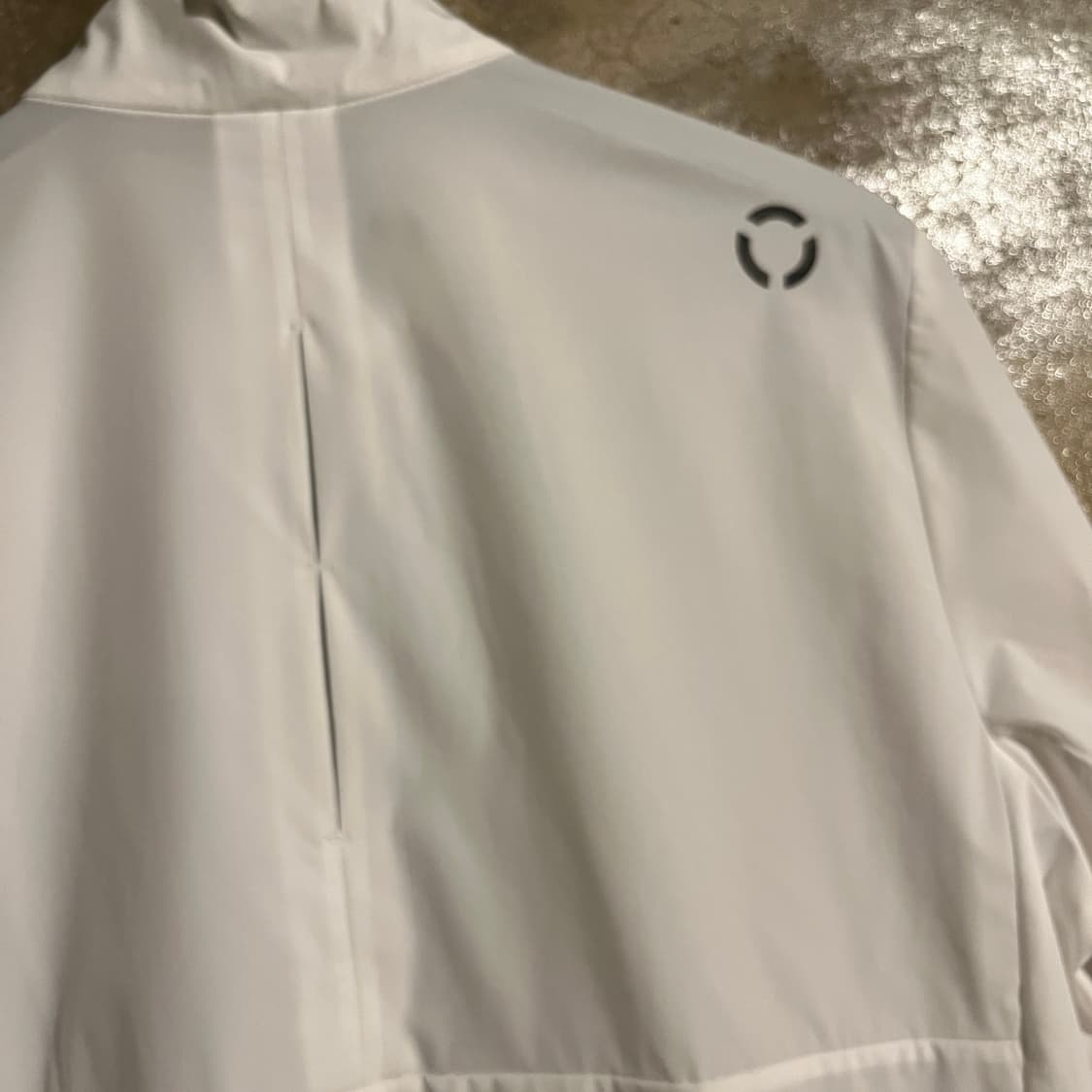 데상트 바람마깅 자켓 상품이미지5