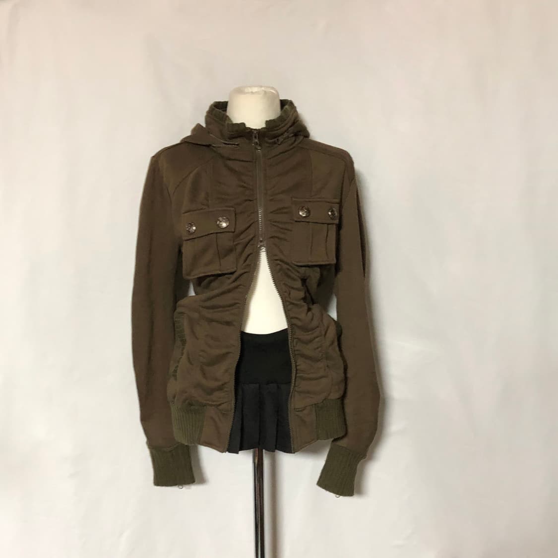 리브 버튼 후드 집업 브라운 상품이미지5