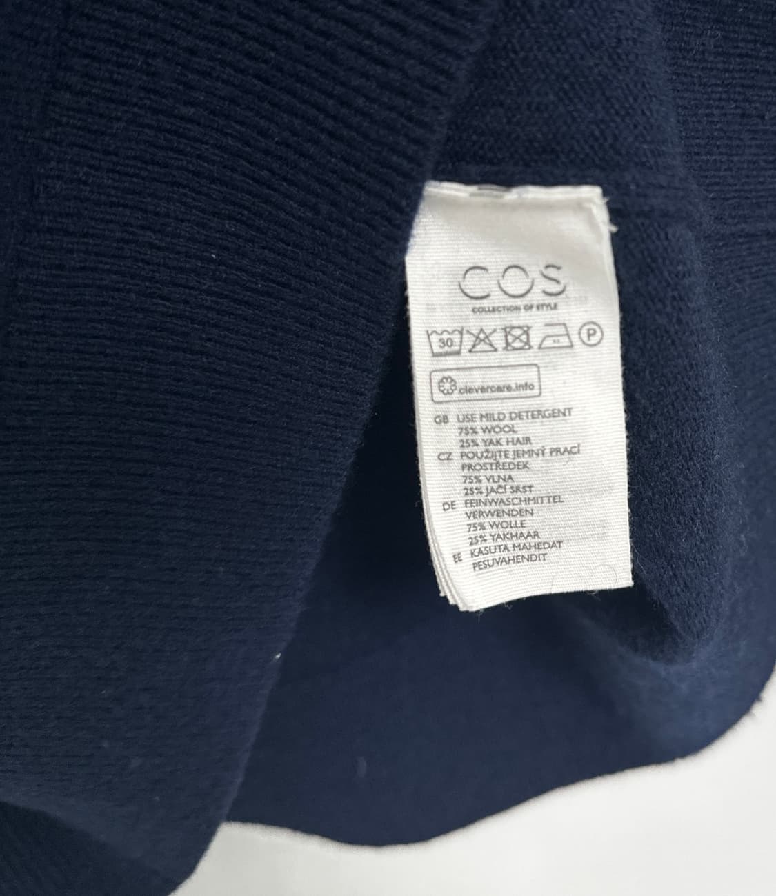 [코스] 남성 야크울 터틀넥 니트 상품이미지4