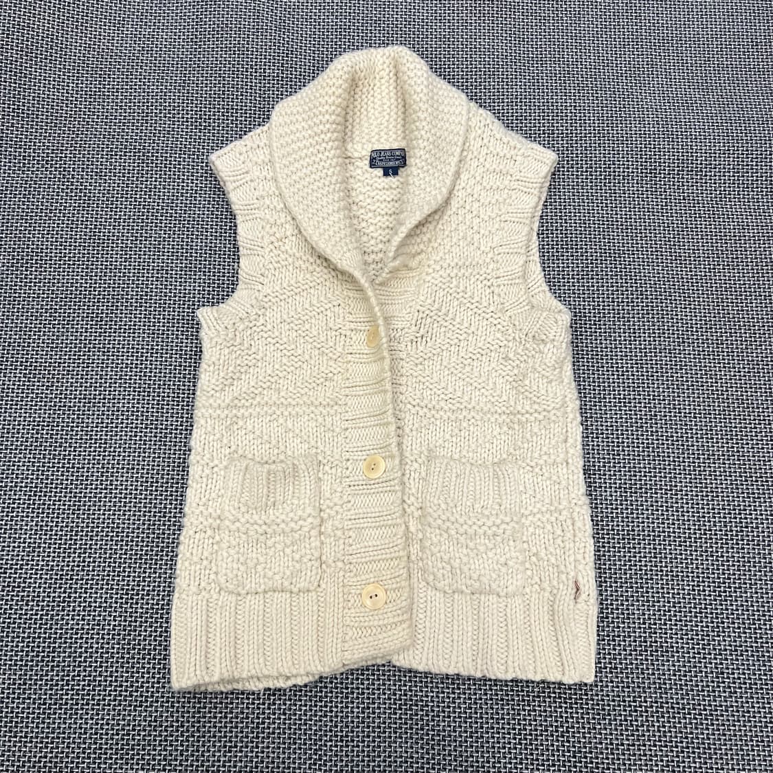 폴로진스컴퍼니 숄카라 베스트 가디건 상품이미지1