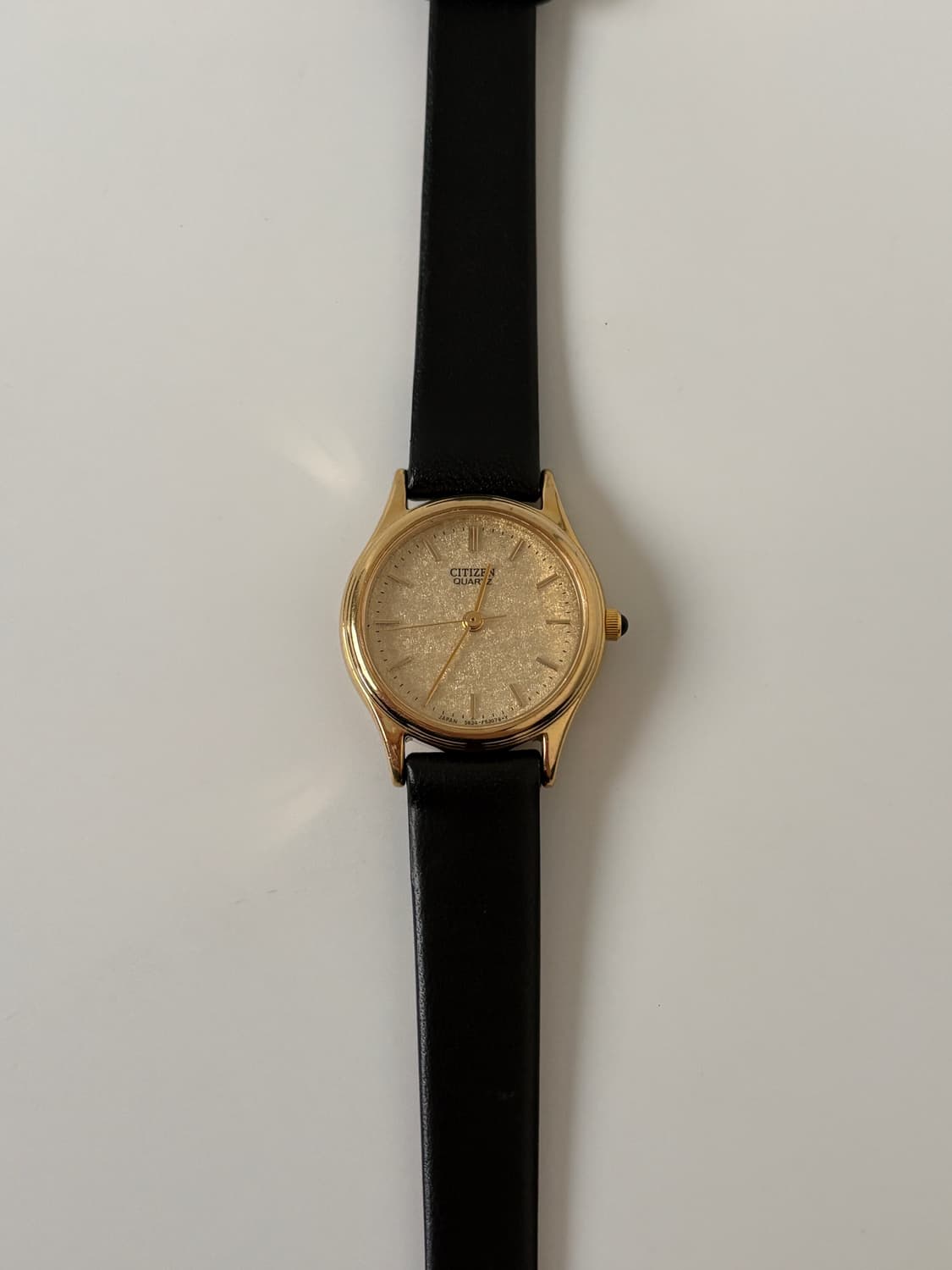 1980s Gold Texture Dial Ladies Quartz 상품이미지1