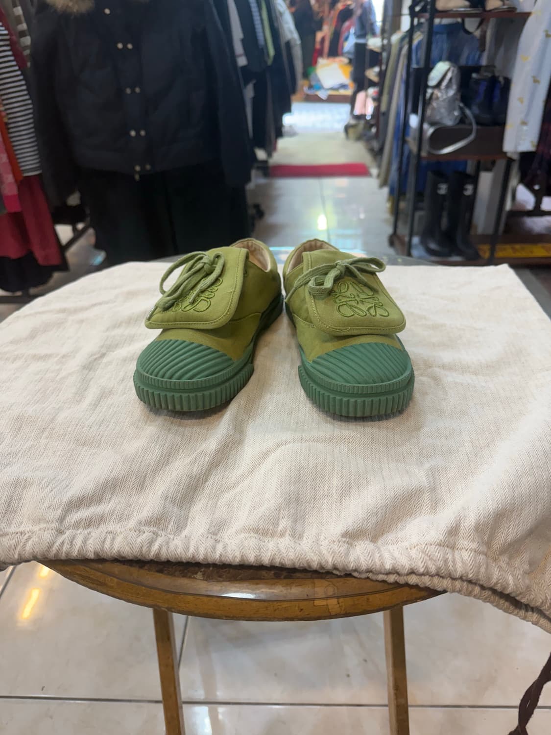 37/235-240 정품 로에베 아나그램 플랩 스니커즈 팝니다 상품이미지1