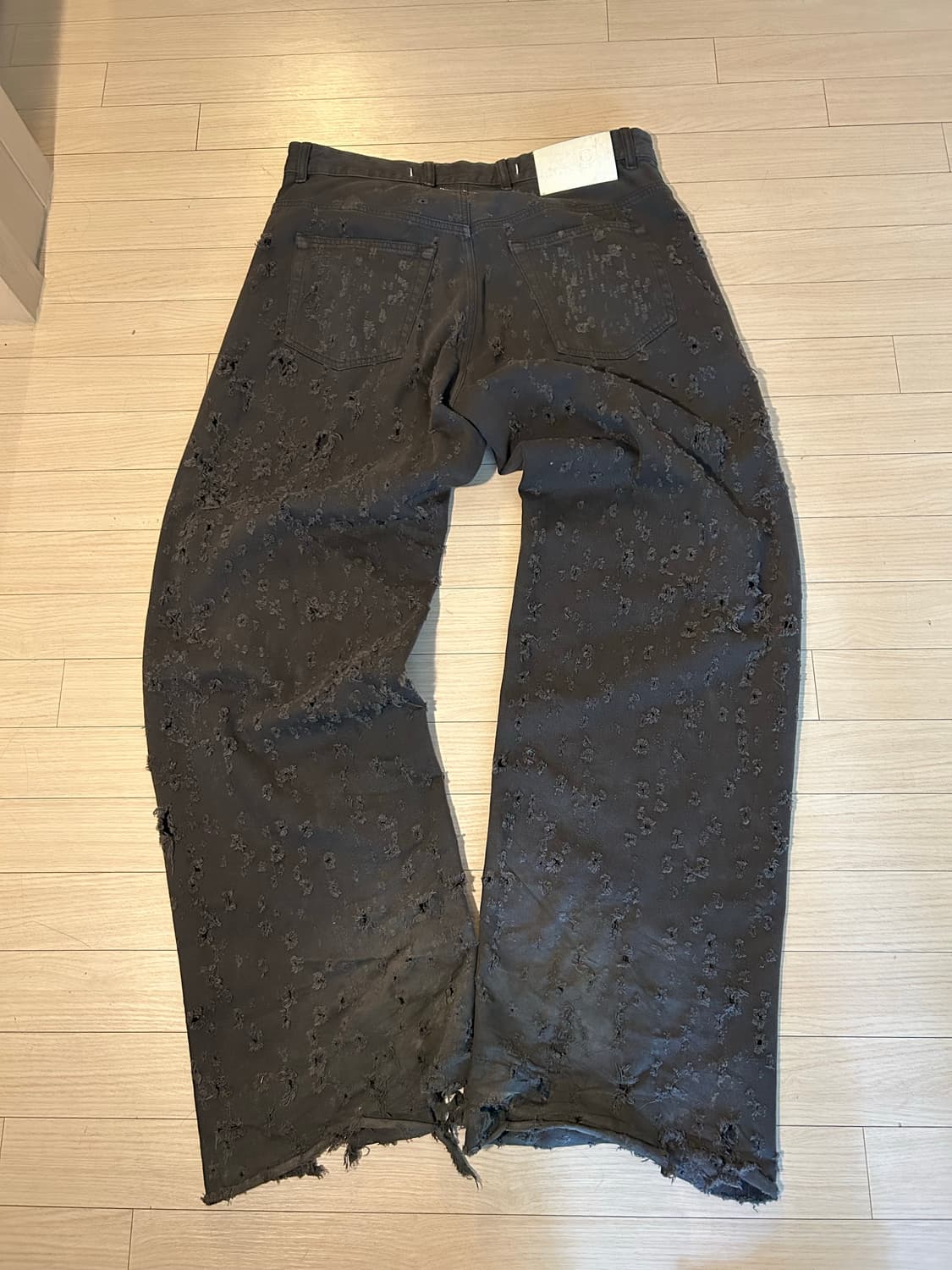 [32] MM6 마르지엘라 디스트로이드 데님 팬츠 상품이미지6