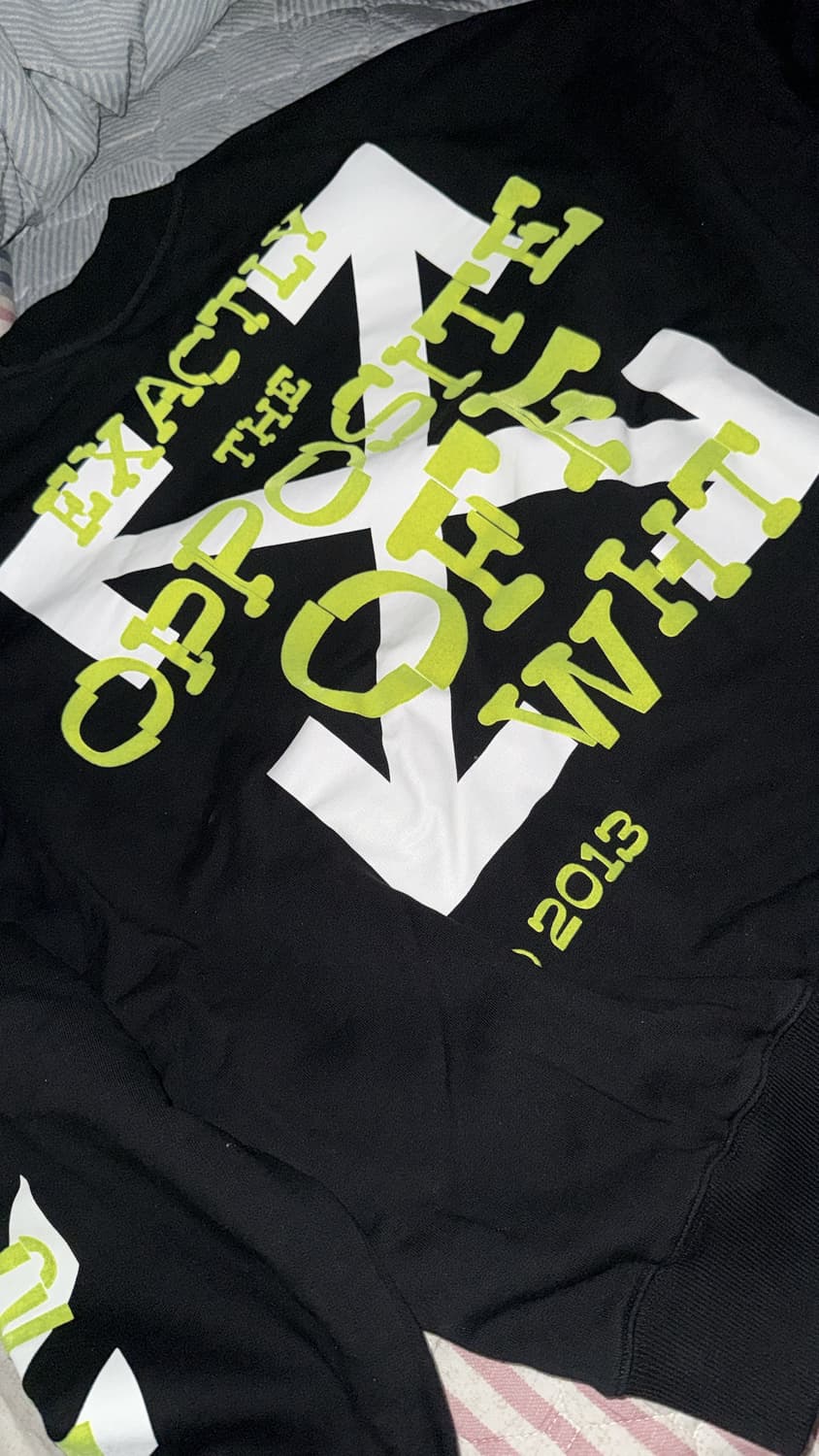 오프화이트 애로우 크루넥 맨투맨 L사이즈 판매합니다 상품이미지1