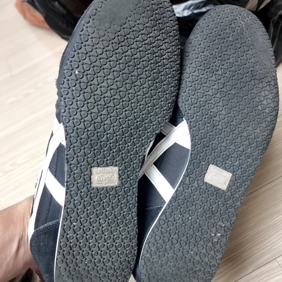 오니츠카타이거 검흰 운동화(275) 상품이미지6