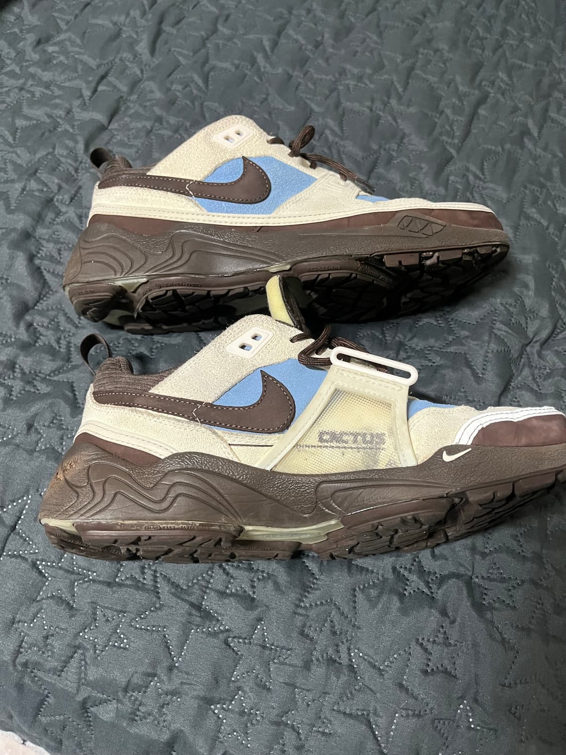 나이키 x 트래비스 스캇 줌 필드 275mm 상품이미지3