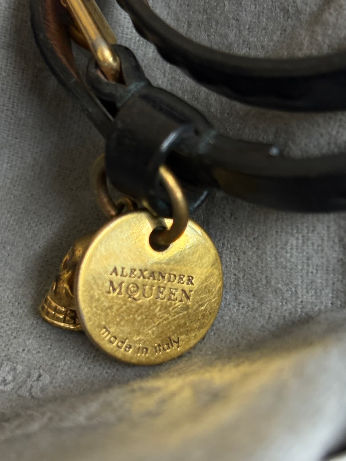 알렉산더 맥퀸 더블 스트랩 가죽팔찌 상품이미지3