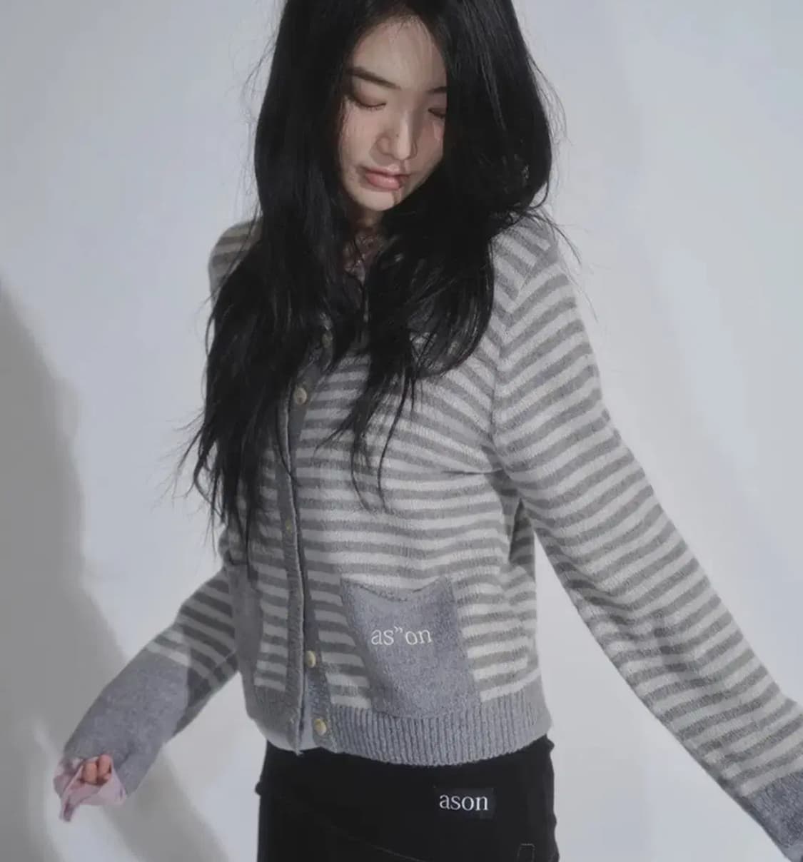 애즈온 스트라이프 포켓 가디건 상품이미지1