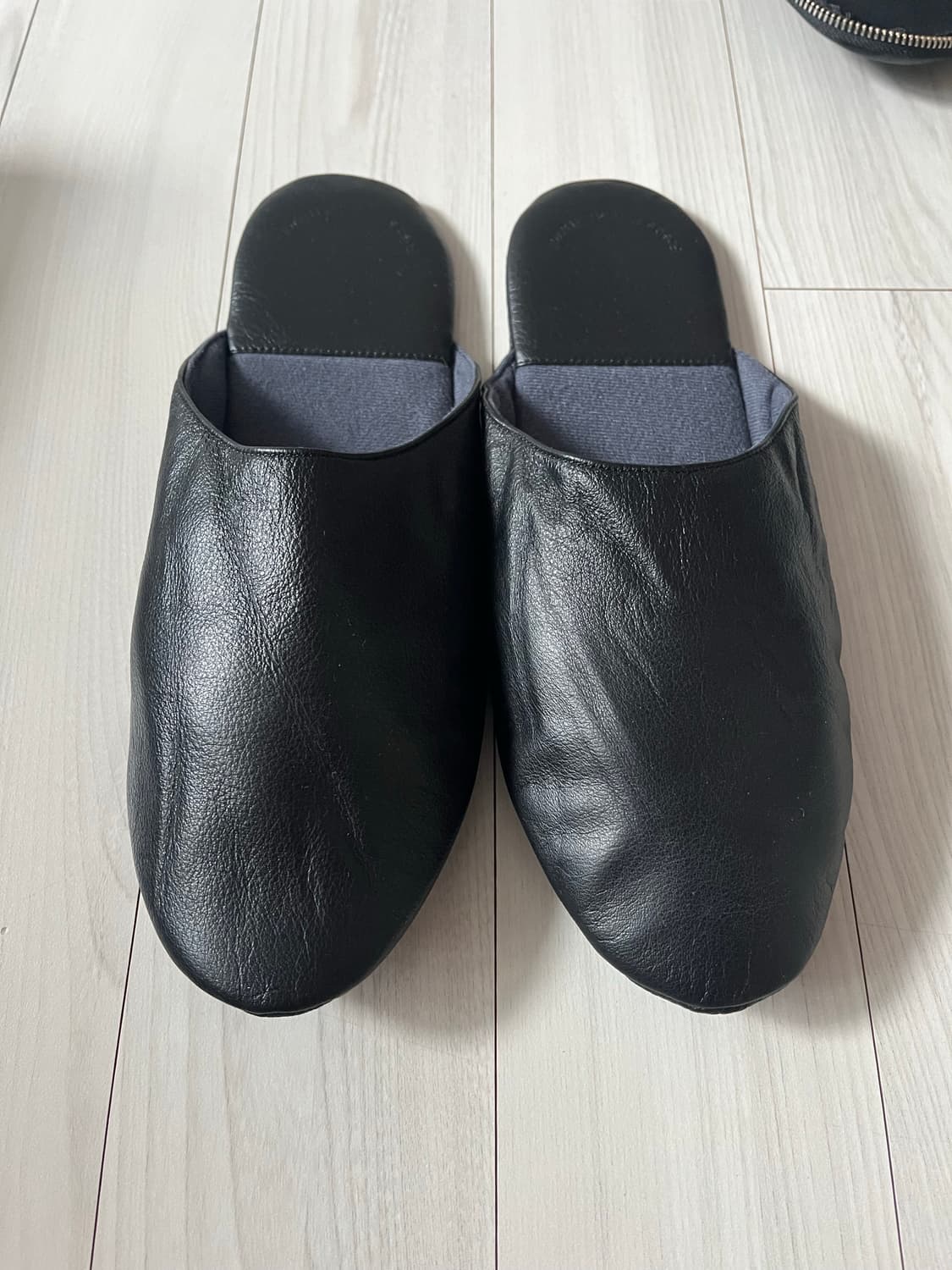 FPT 레더 슬리퍼 상품이미지1