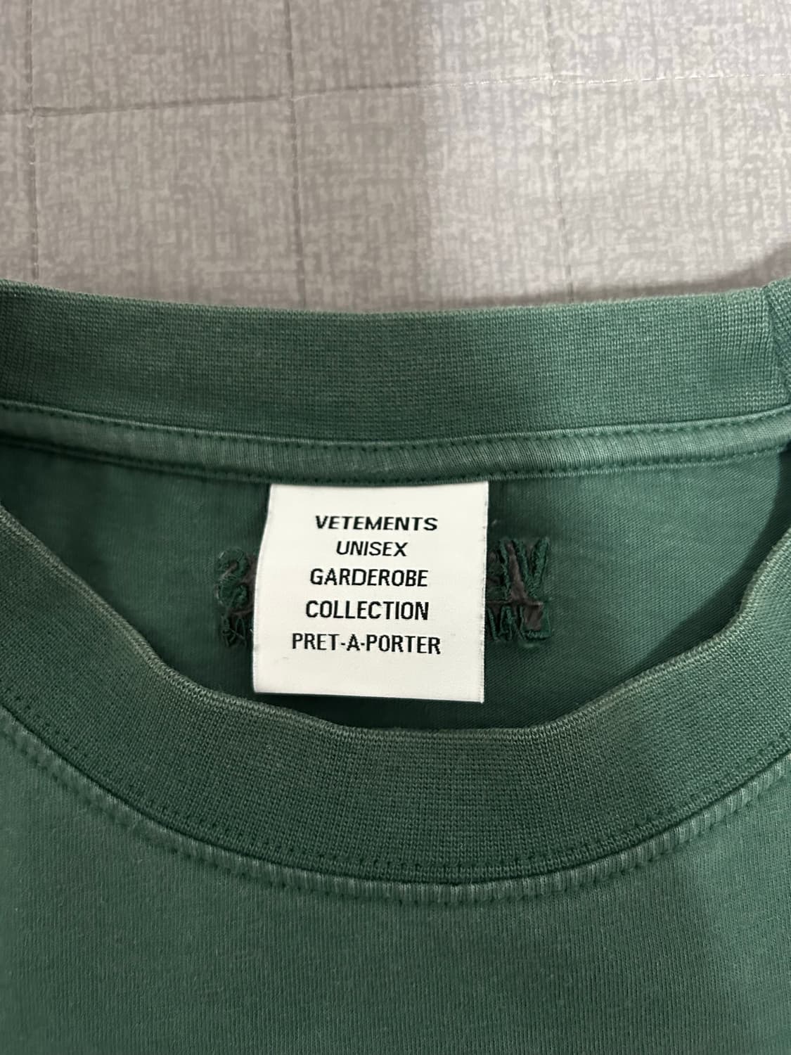 [M] 베트멍 로고 반팔 티셔츠 그린 상품이미지4